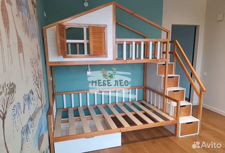 Двухъярусная кровать