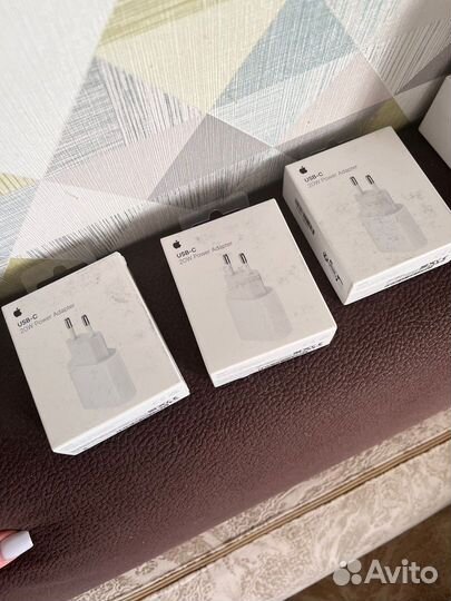 Оригинальное зарядное устройство Apple 20w