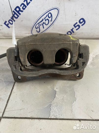 Суппорт передний левый Subaru Impreza GH 2007-2012