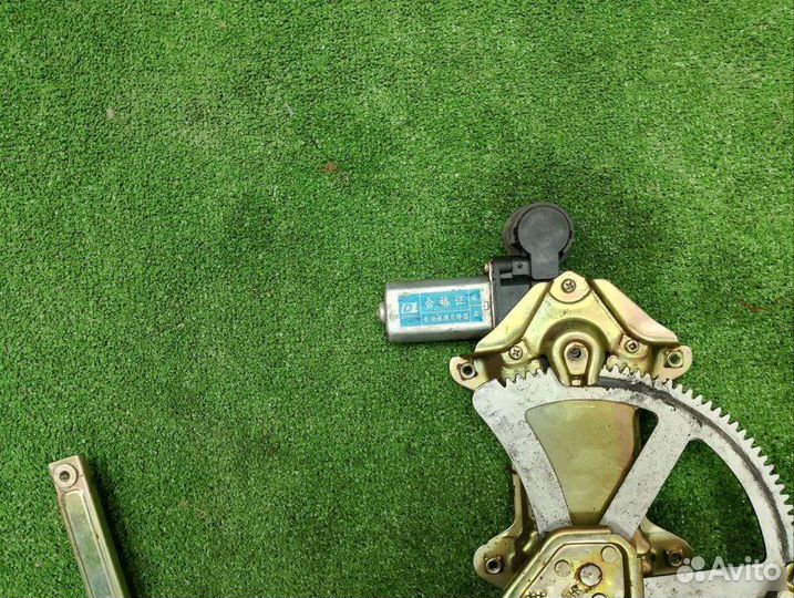 Стеклоподъемник передний правый Lifan Solano 620