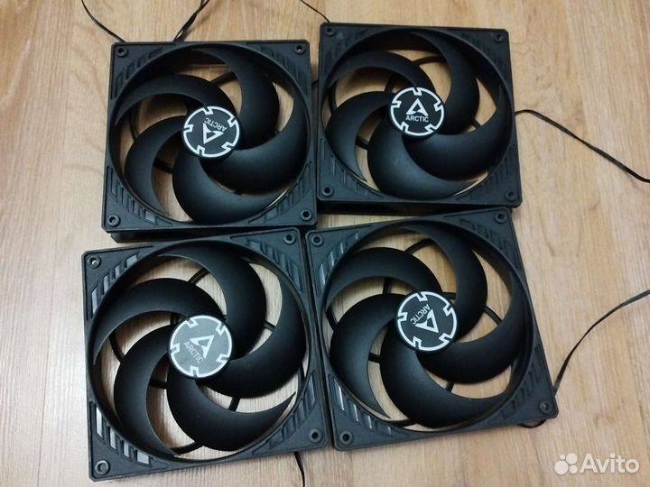 Вентилятор для корпуса Arctic P14
