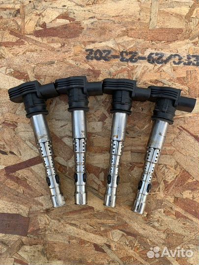 Катушка зажигания Volkswagen Jetta 5 2.0 BVY