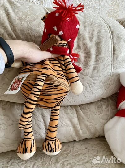 Игрушка мягкая с карманом для сладостей на молнии