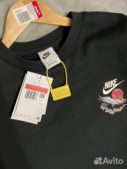 Свитшоты Nike