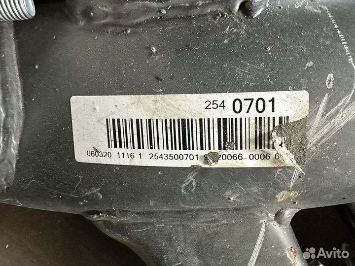 Подрамник задний новый Mercedes W206 W214 X254