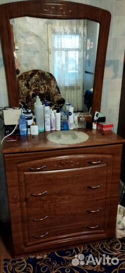 Спальный гарнитур