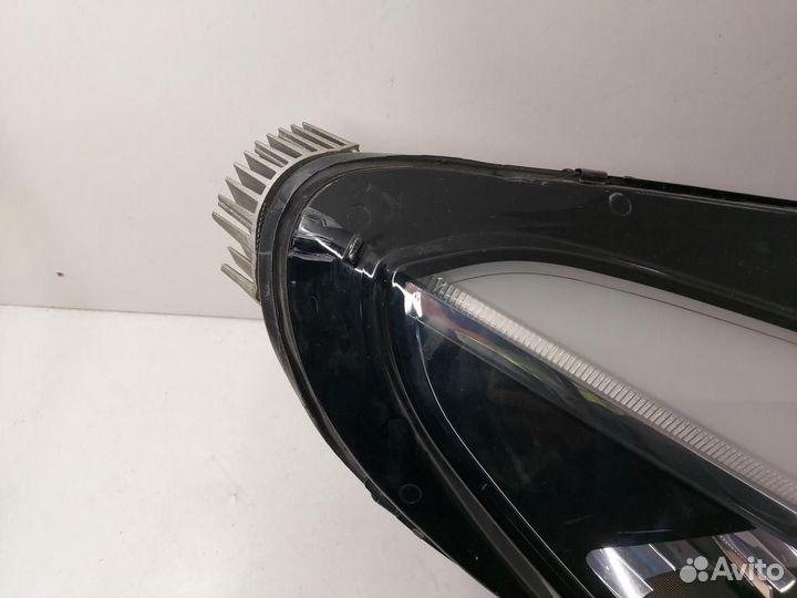 Фара правая Tesla Model 3 (2017 - 2024) 107737200K