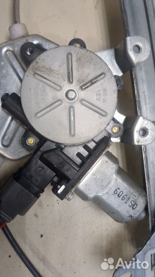 Стеклоподъемник электрический левый передний Mitsubishi Lancer 9