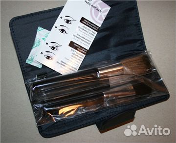 Набор кистей для макияжа от Ив Роше