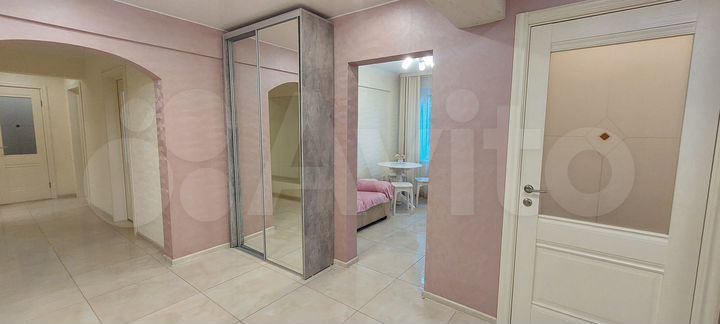 4-к. квартира, 76,2 м², 1/9 эт.