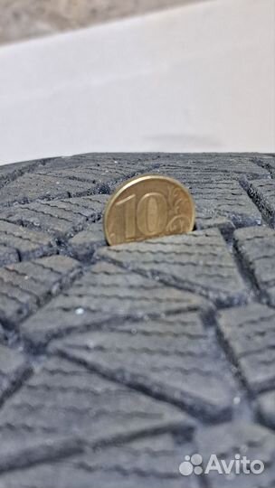 Bridgestone Blizzak DM-V2 225/65 R17