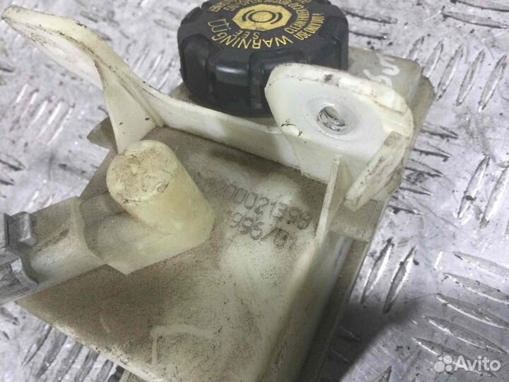 Бачок тормозной жидкости Renault Espace 8200021398