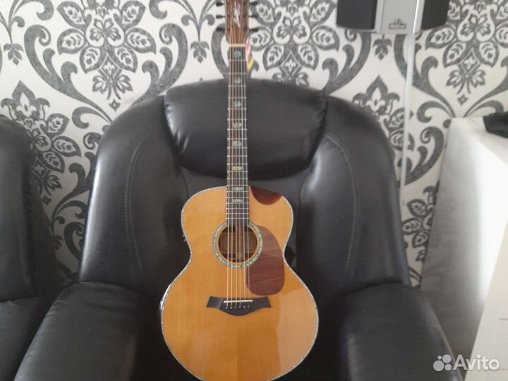 Электроакустическая гитара