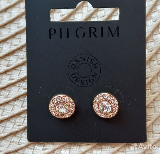 Серьги пуссеты Pilgrim новые