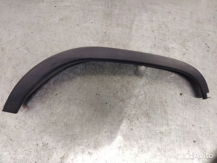 Обшивка двери багажника задняя левая Toyota