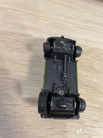 Hot wheels land rover