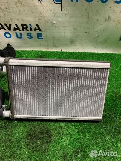 Радиатор отопителя Bmw X1 E84 N52B30AE 2010