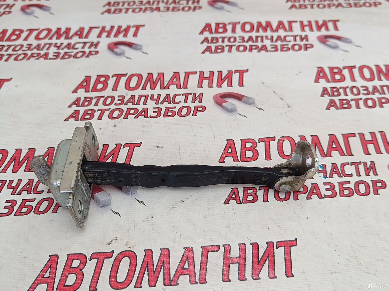 Ограничитель двери передней Тойота Рав 4 ха50