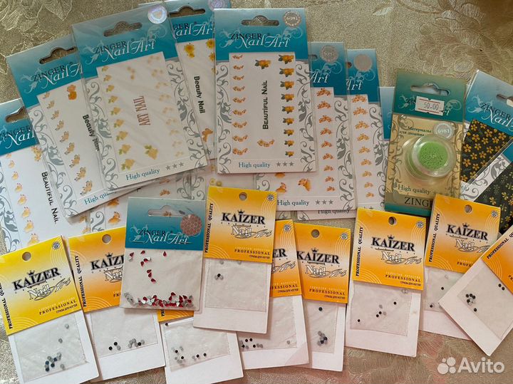 Наклейки/стразы на ногти