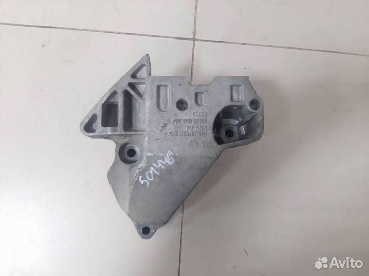 Кронштейн двигателя правый Seat Leon 1P1 2005-2013