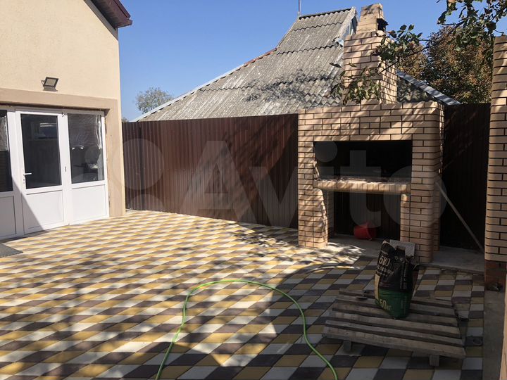 Дом 170 м² на участке 4 сот.