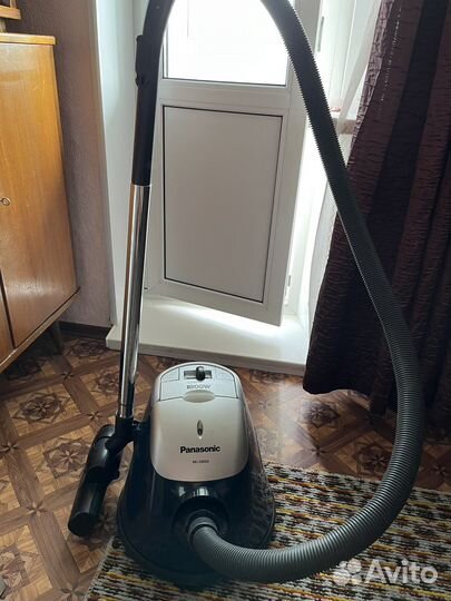 Пылесос Panasonic MC-E9003