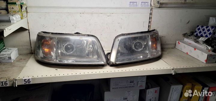 Фара линза VW Transporter T5 2003-2008