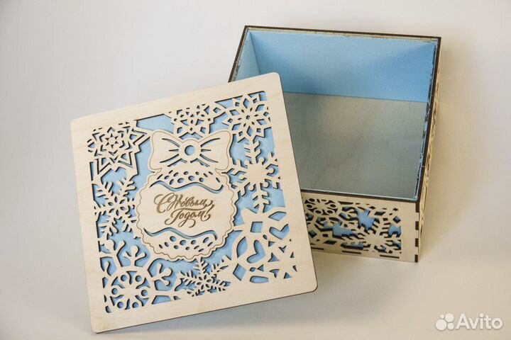 Подарочная коробка «Новогодняя»