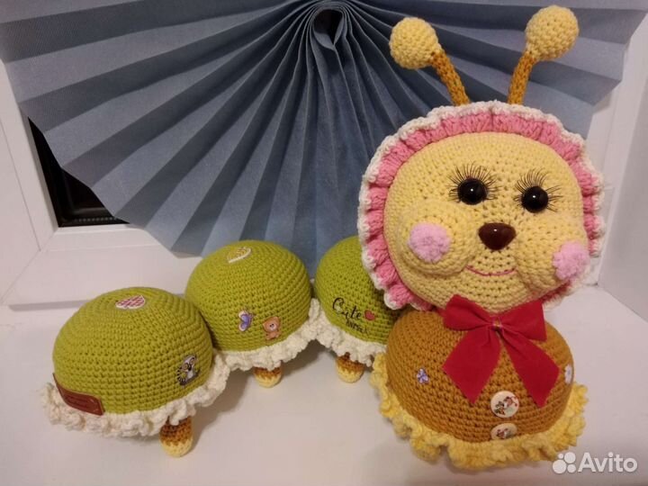 Гусеница-игольница