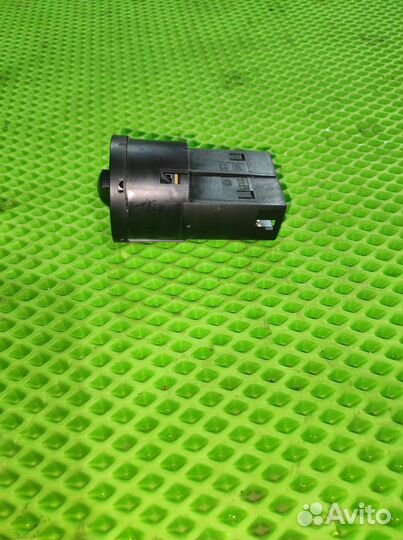 Переключатель света фар Volkswagen Polo 2012г