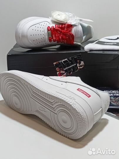 Кроссовки Nike Air Force 1 Low x Supreme White