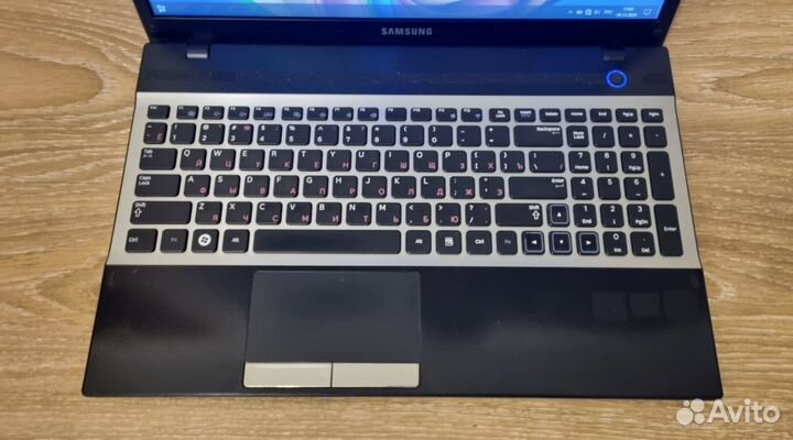 Антикризисный ноутбук Samsung 15.6