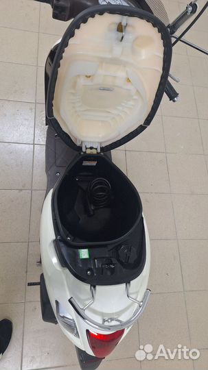 Продам скутер Suzuki Let.s