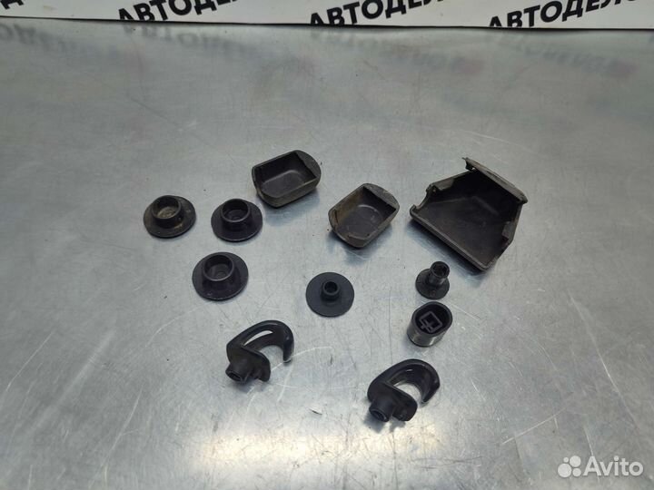 Клипсы комплект Mitsubishi Eclipse 1G 1992 г.в