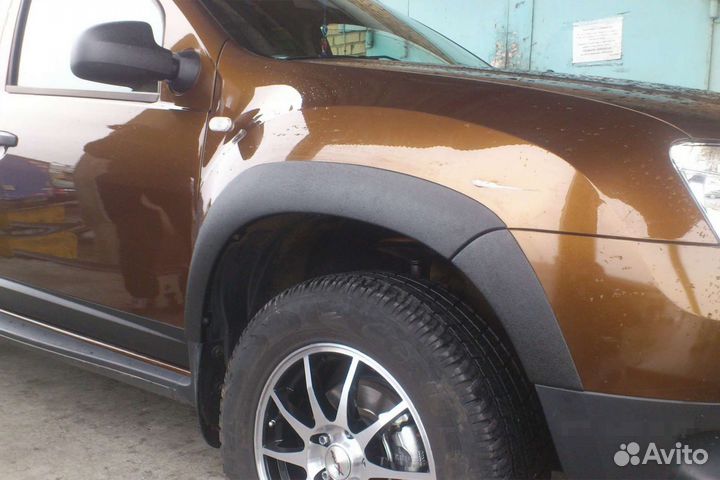 Расширители арок Renault Duster
