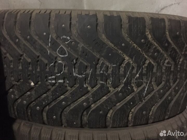R18 Goodyear UltraGrip 500 245/40, PCD 4x98 DIA 56.7