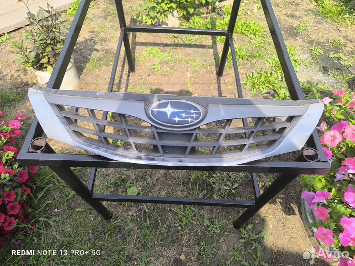 Решетка радиатора Subaru Impreza