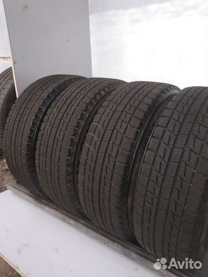 Bridgestone Blizzak Revo1 215/60 R16 95Q