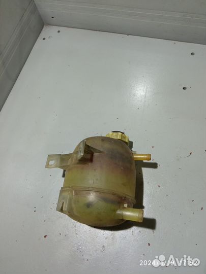 Расширительный бачок renault scenic 1