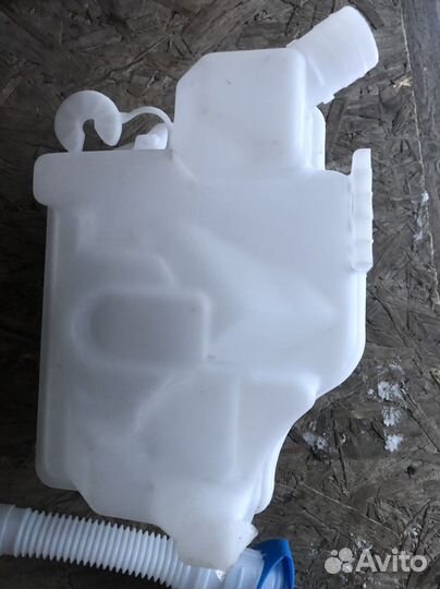 Бачок омывателя лобового стекла polo /roomster