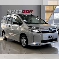 Toyota Voxy 2.0 CVT, 2018, 83 000 км, с пробегом, цена 2 597 000 руб.