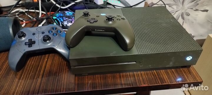 Xbox One s 1tb с играми
