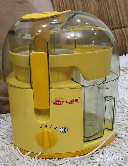 Соковыжималка новая