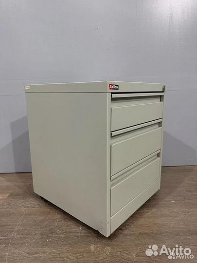 Тумба металлическая