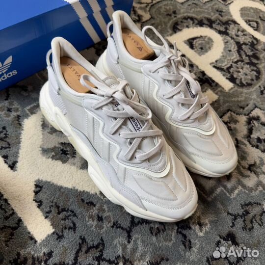 Кроссовки Adidas Ozweego