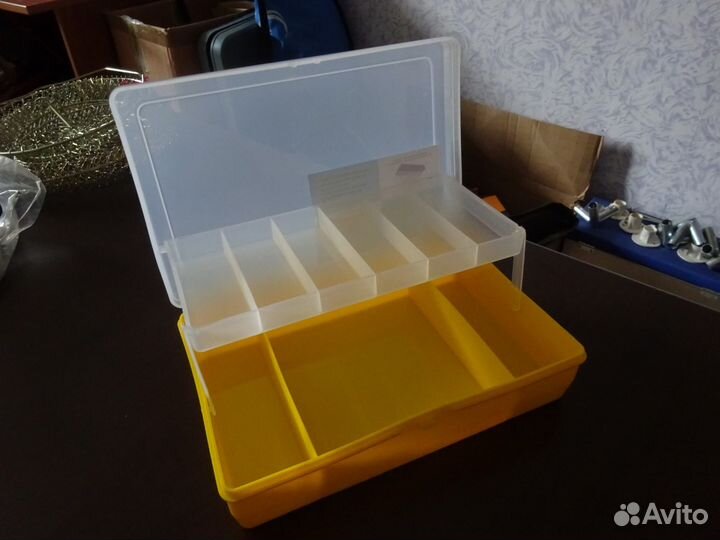 Коробка рыболовная