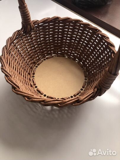 Корзина плетеная