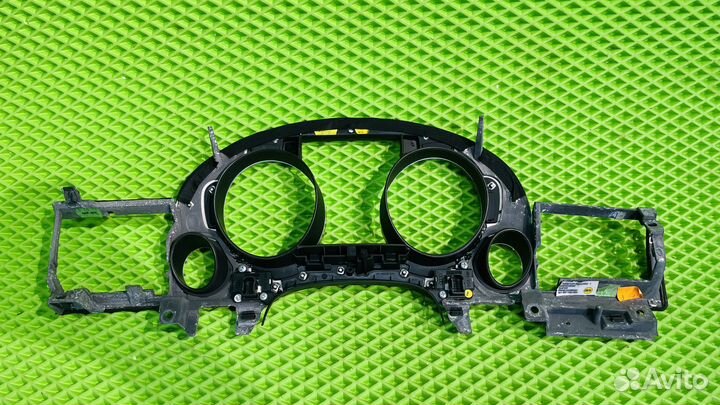 Накладка на панель приборов Audi A8 D3 (4E)