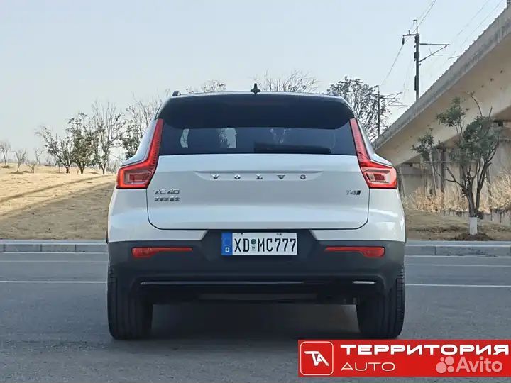 Volvo XC40 2.0 AT, 2021, 42 000 км