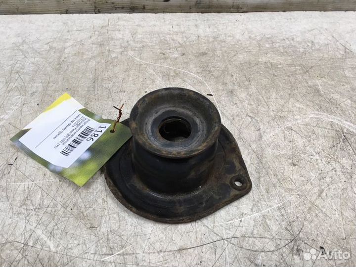 Опора заднего амортизатора Volkswagen Passat B3